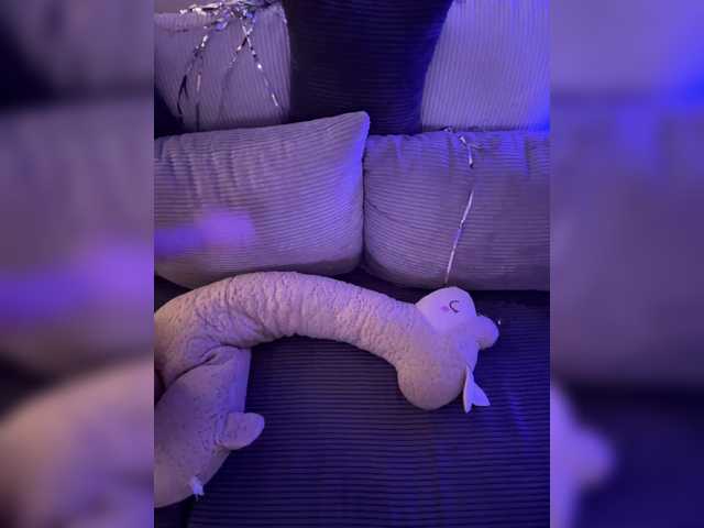 whiteTEAa live cam on BongaCams