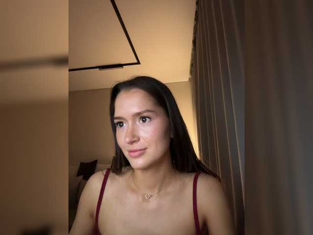 whiteTEAa live webcam show