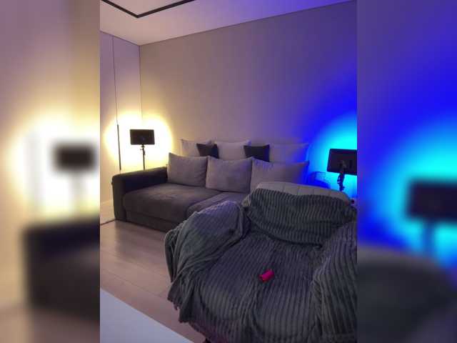 whiteTEA live cam