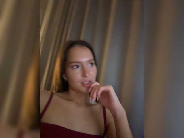 whiteTEAa live webcam show