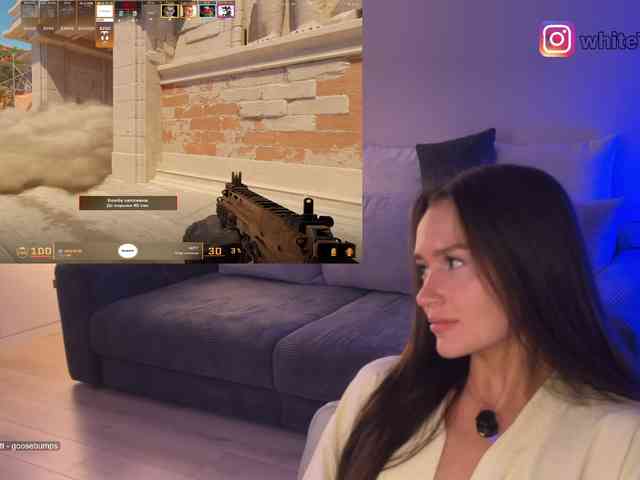 whiteTEAa Live Webcam on BongaCams