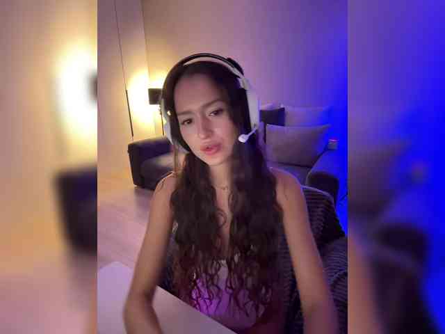 whiteTEA webcam