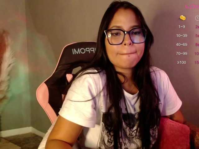 OliviaGomez webcam