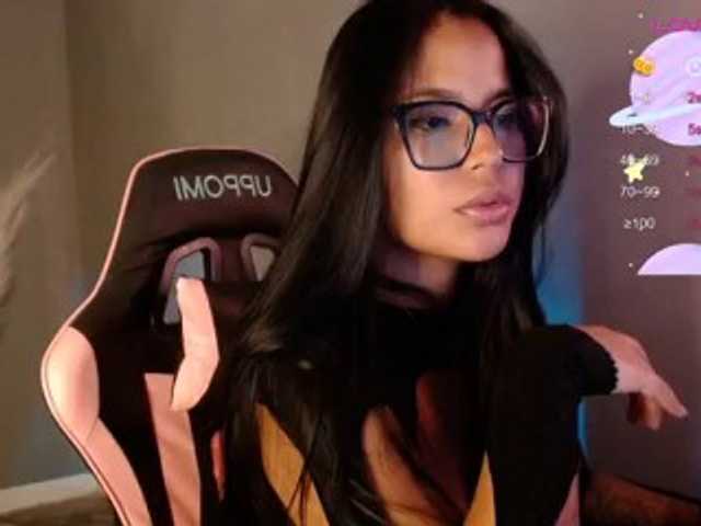 OliviaCarter1