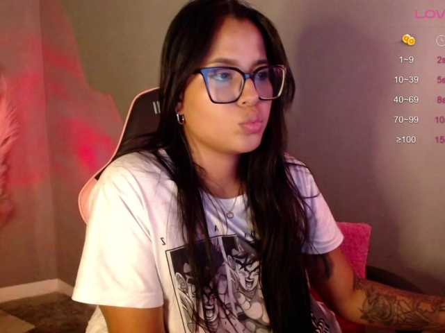 OliviaGomez webcam