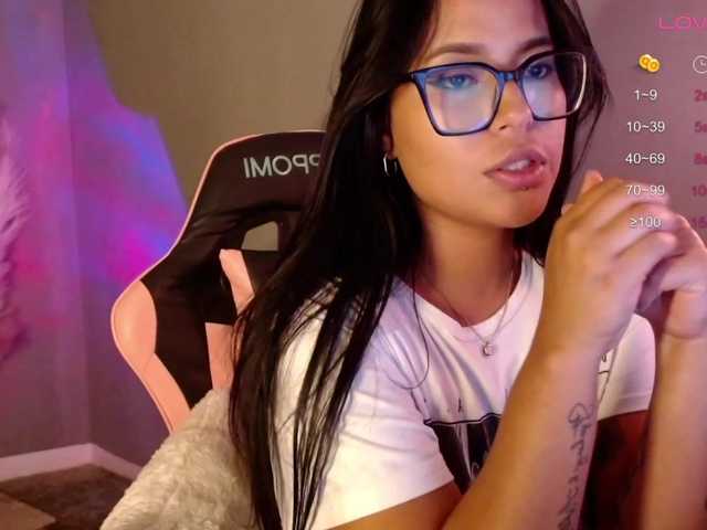 OliviaGomez webcam