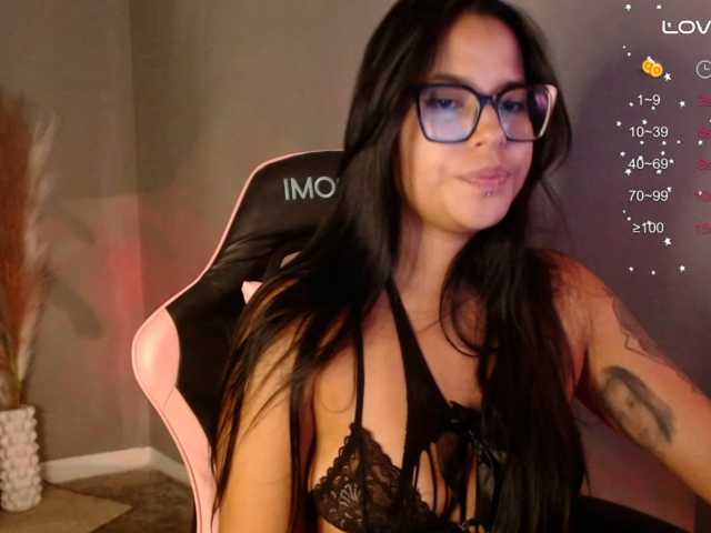 OliviaCarter1