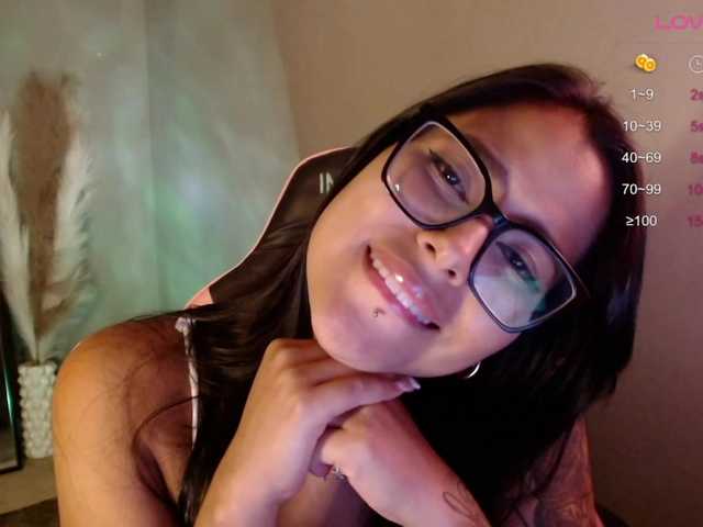 OliviaGomez webcam