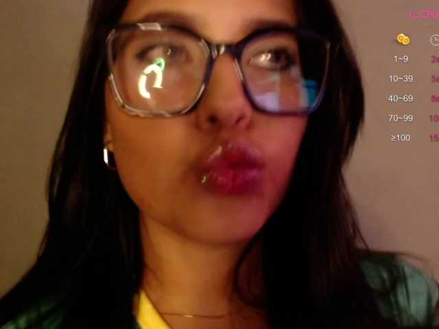 OliviaGomez webcam
