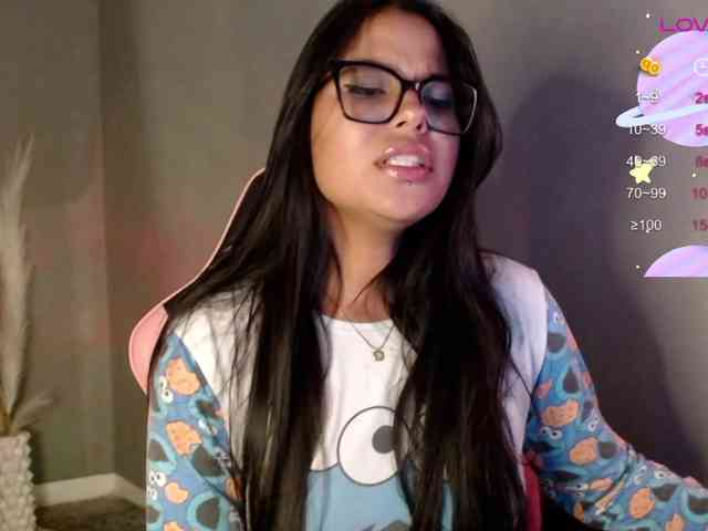 OliviaCarter1