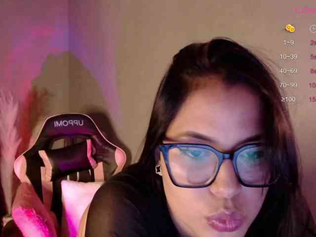 OliviaGomez webcam