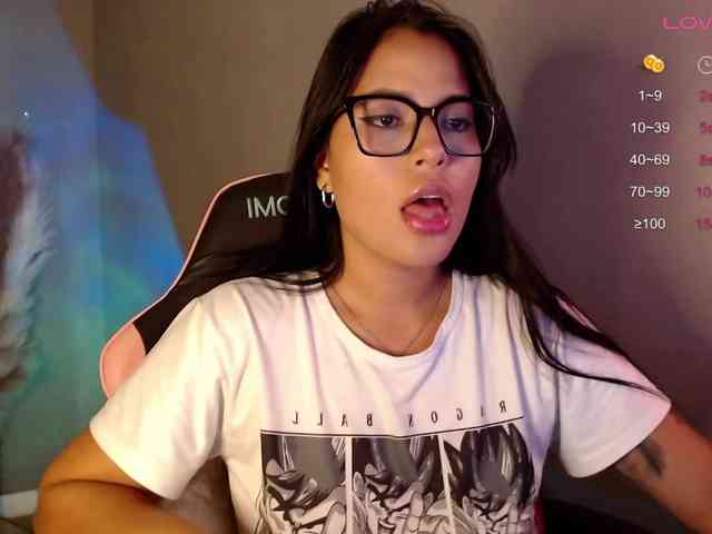 OliviaGomez webcam