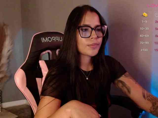 OliviaGomez webcam