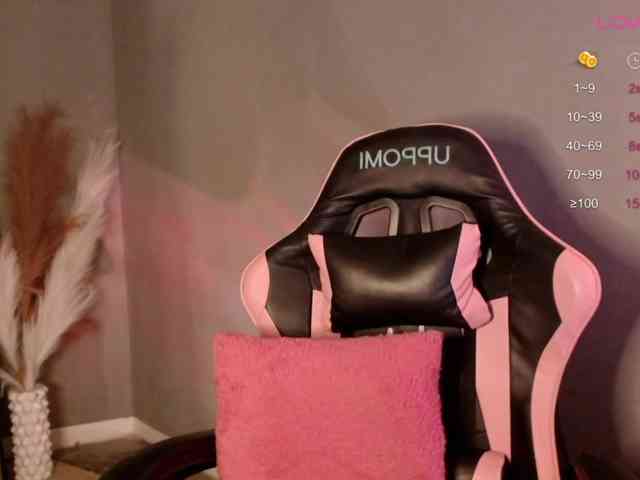 OliviaGomez webcam