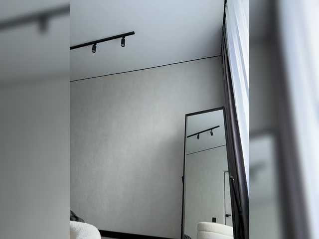  Pleasure- chat room