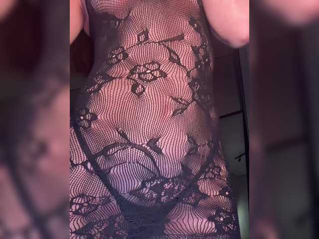 Pleasure-'s BongaCams show and profile