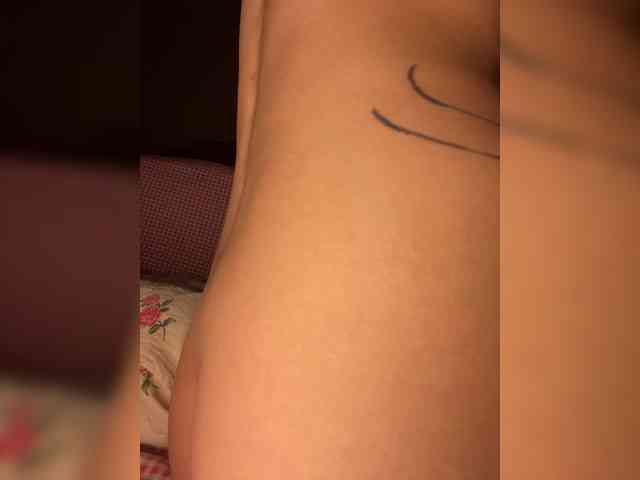 Модель: AnnaXuinada