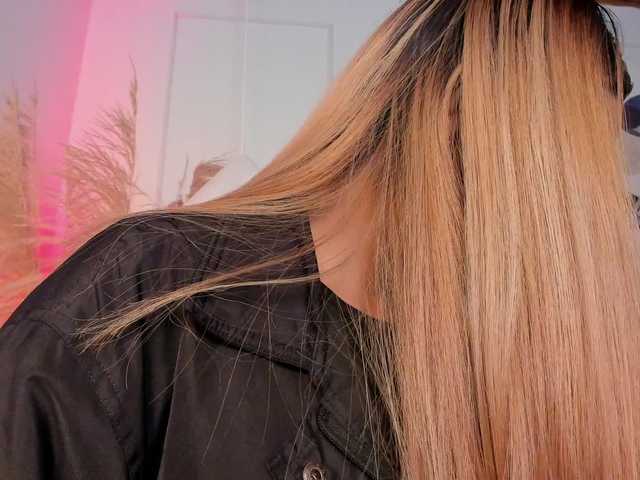 Nicole_Voshkie