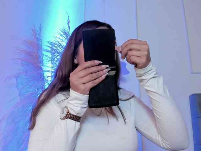 Nicole_Voshkie webcam