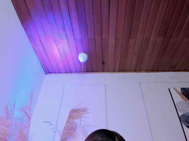Nicole_Voshkie