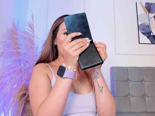 Nicole_Voshkie webcam