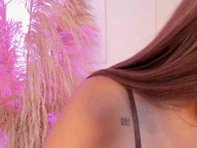 Nicole_Voshkie