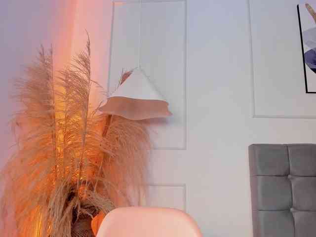 Nicole_Voshkie webcam