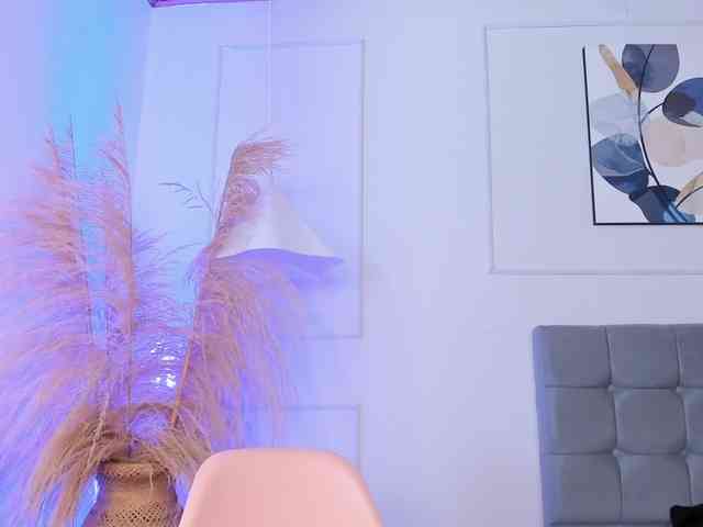 Nicole_Voshkie