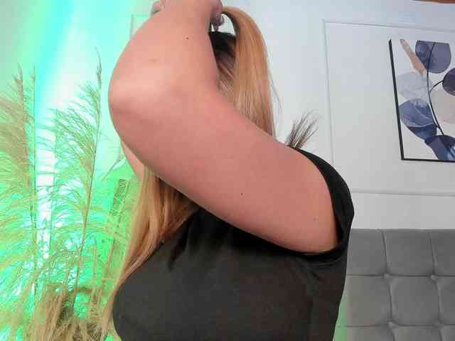 Nicole_Voshkie
