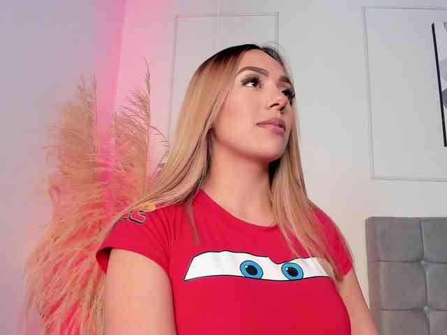 Nicole_Voshkie webcam