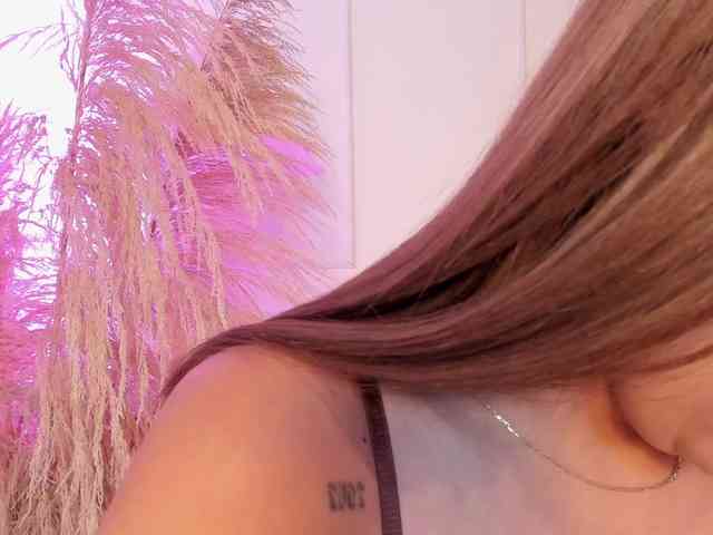 Nicole_Voshkie