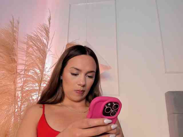 Nicole_Voshkie