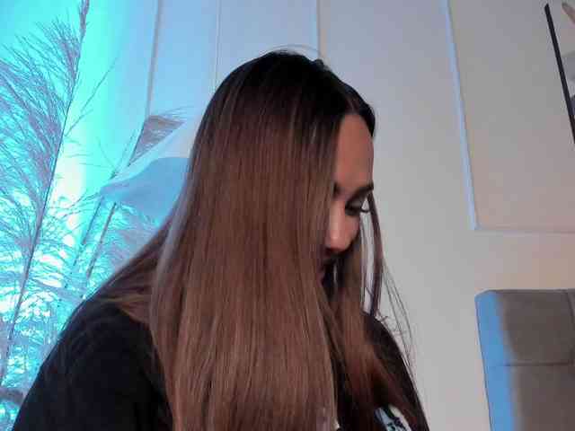 Nicole_Voshkie webcam