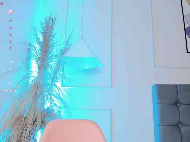 Nicole_Voshkie
