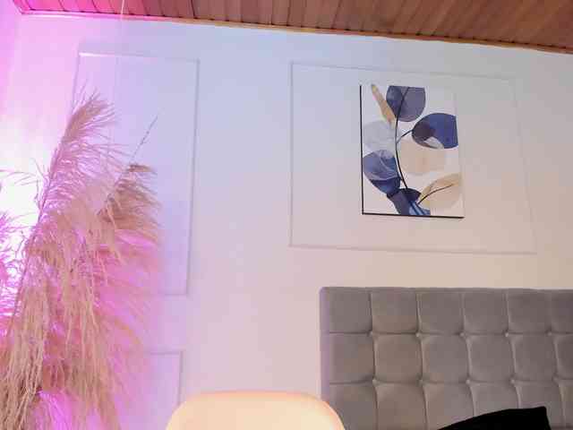 Nicole_Voshkie