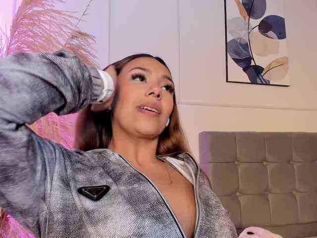Nicole_Voshkie