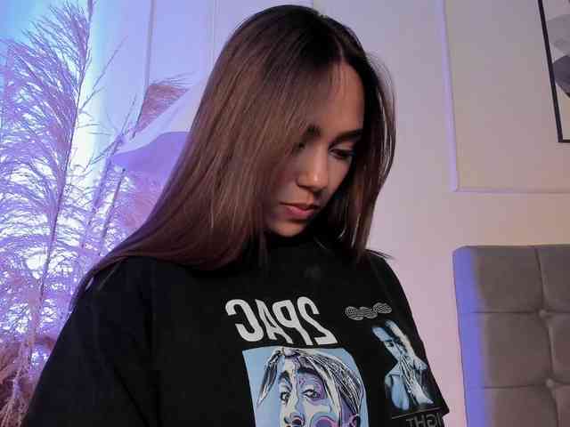 Nicole_Voshkie