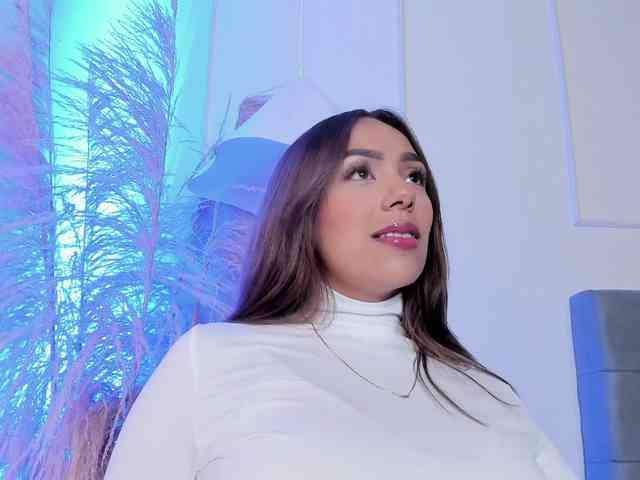 Nicole_Voshkie webcam