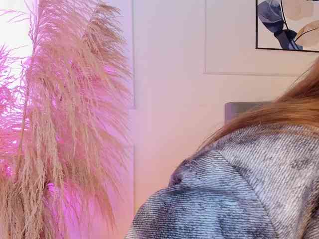 Nicole_Voshkie
