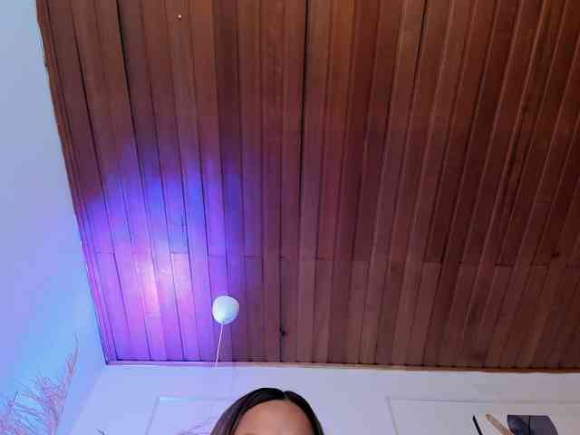 Nicole_Voshkie webcam