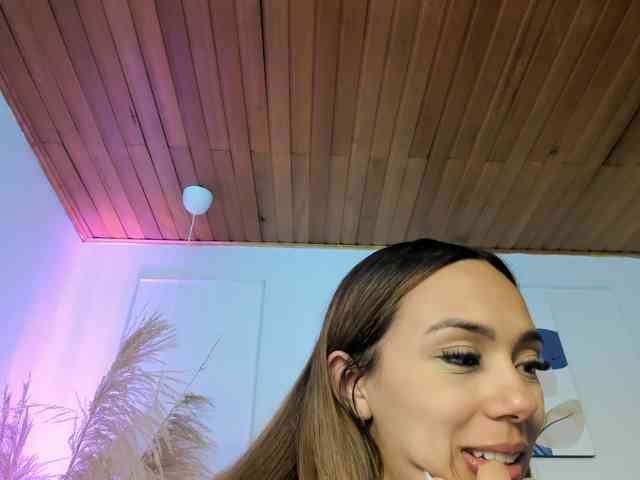 Arianne-ferrer Arianne-ferrer