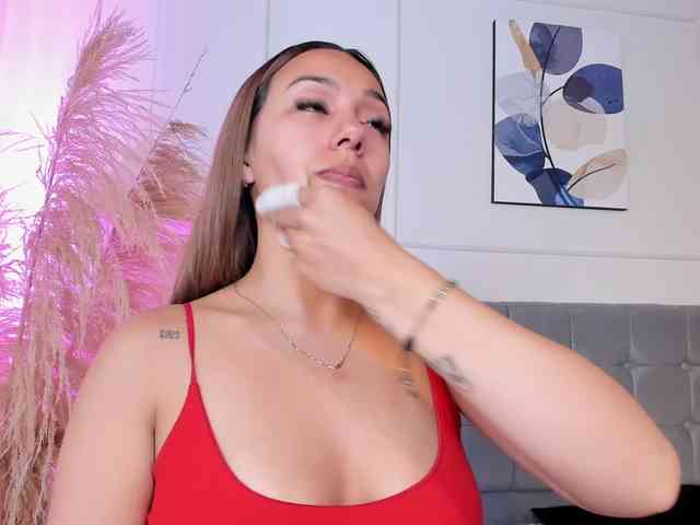 Nicole_Voshkie