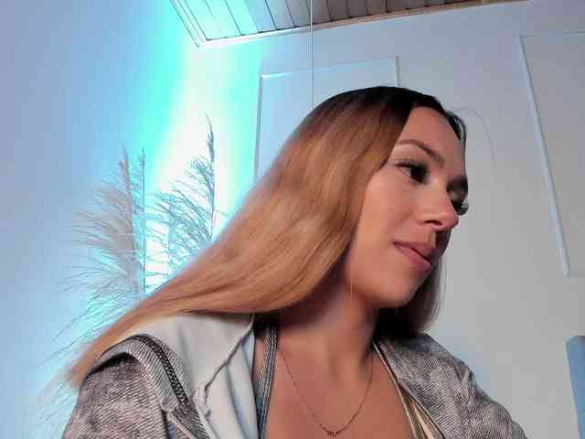 Nicole_Voshkie webcam