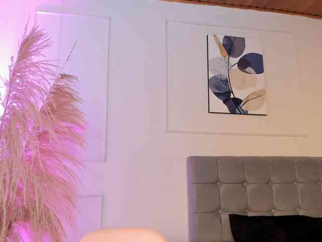 Nicole_Voshkie