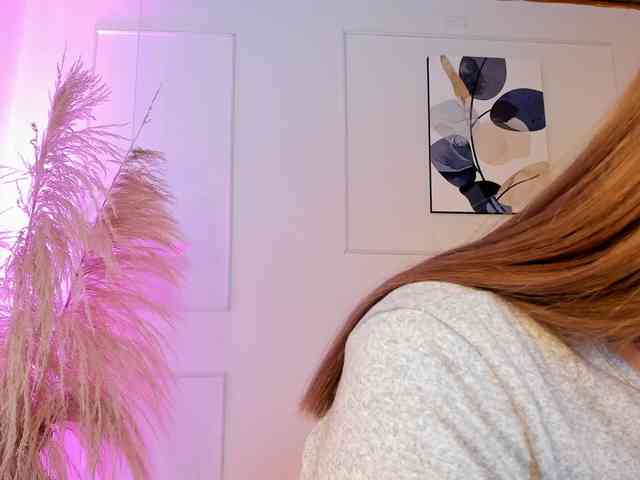 Nicole_Voshkie
