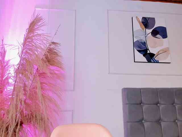 Nicole_Voshkie