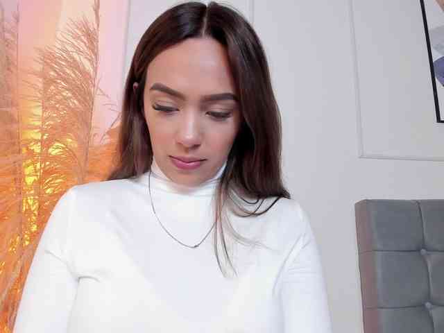 Nicole_Voshkie