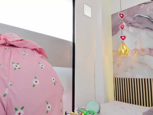EvelynSweet live cam on BongaCams