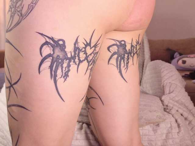 Yuriko-May live cam on BongaCams