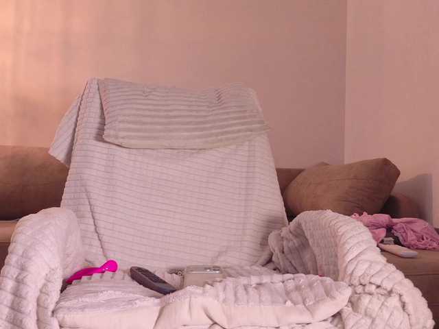 Yuriko-May live cam on BongaCams